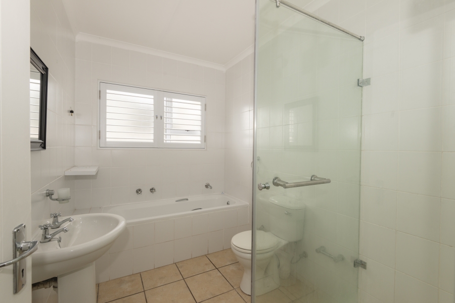 5 Bedroom Property for Sale in Country Club Western Cape